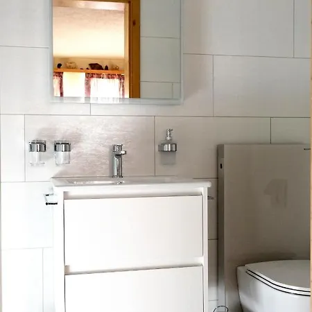 Schweiz ,lenk Ferienwohnung,kinderfreundl,seniorenfreundlich Διαμέρισμα *