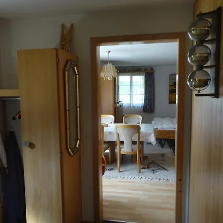 Schweiz ,lenk Ferienwohnung,kinderfreundl,seniorenfreundlich شقة *